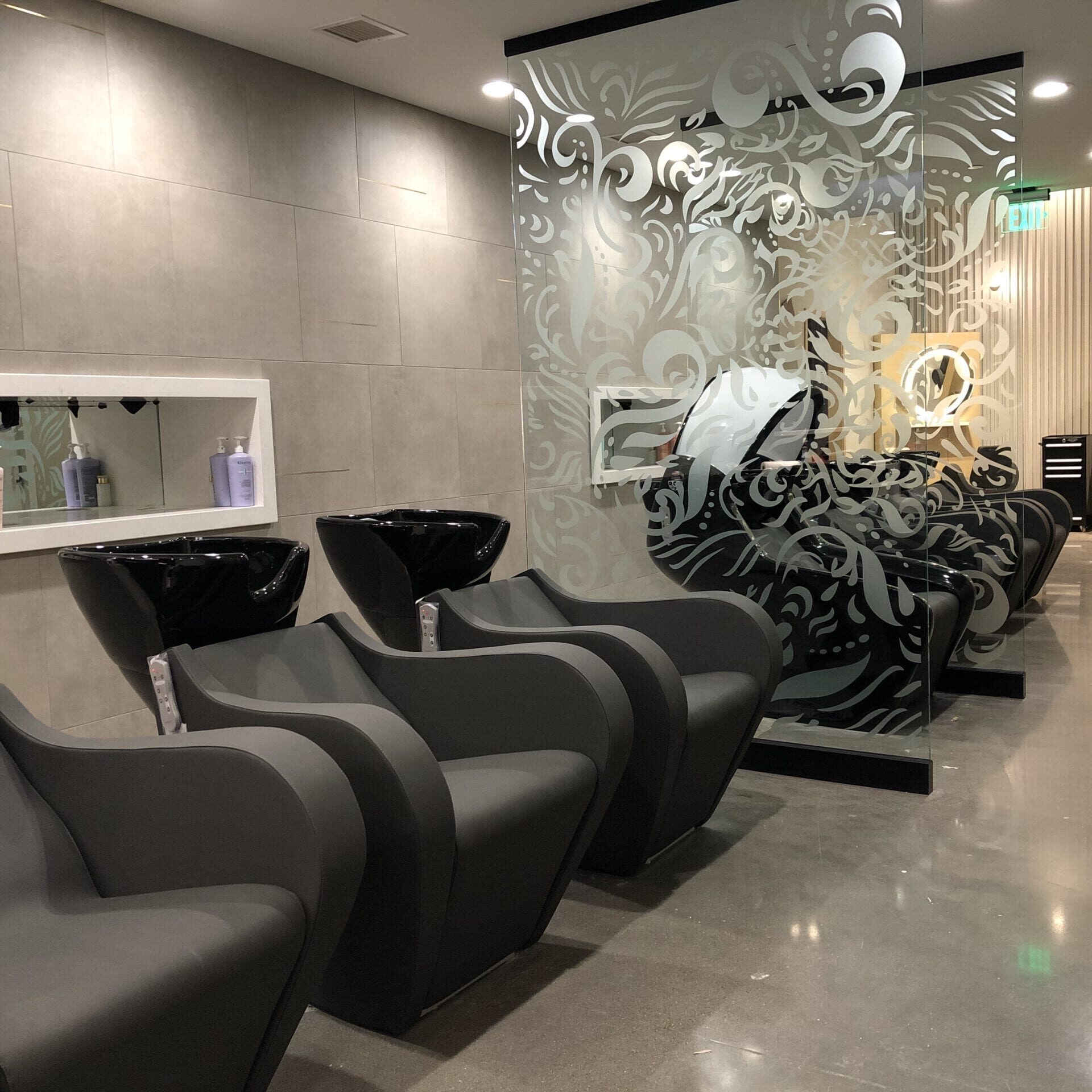 Contact - Lili Salon Spa